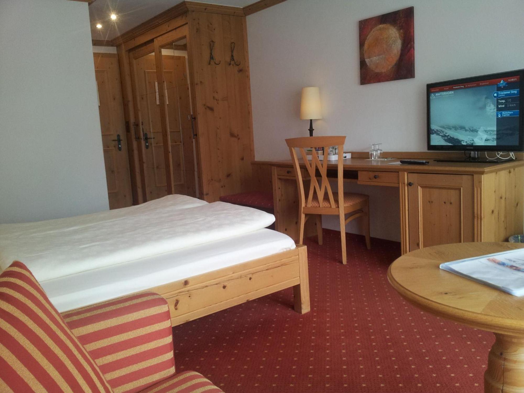 Hotel Dufour Chalet - Adults Only Zermatt Pokoj fotografie